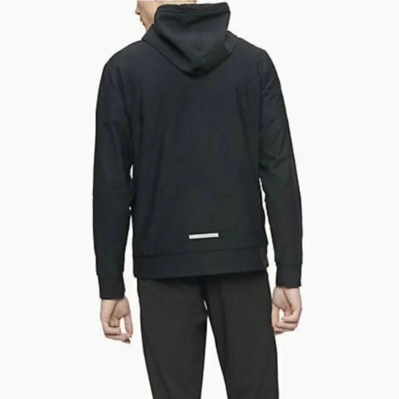 NWT Men’s Medium Calvin Klein Linear Logo Prints Drawstring Hoodie In Black - Picture 3 of 11